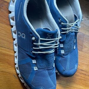On cloud Running Blue and White Athletic Shoes with Breathable Mesh